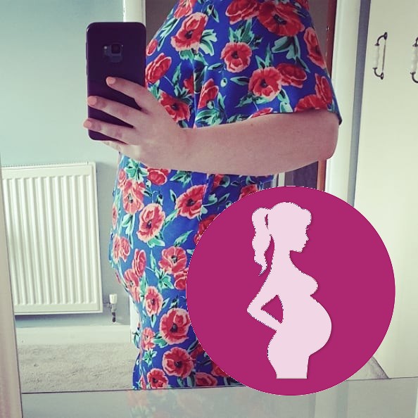 90 swollen ovaries 10 the beginnings of a bump. Counting down to the 10 week scan next week to se…